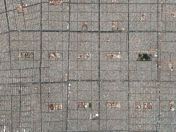 Les rues, les bâtiments, et les places à Ciudad Nezahualcóyotl, une partie de la plus grande zone métropolitaine de Mexico