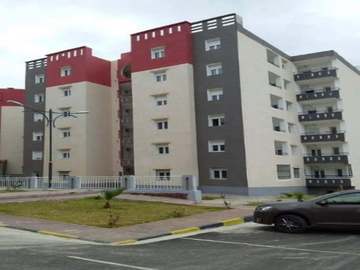 Les souscripteurs AADL 2001 et 2013 de Chlef commencent à recevoir les clés de leurs logements