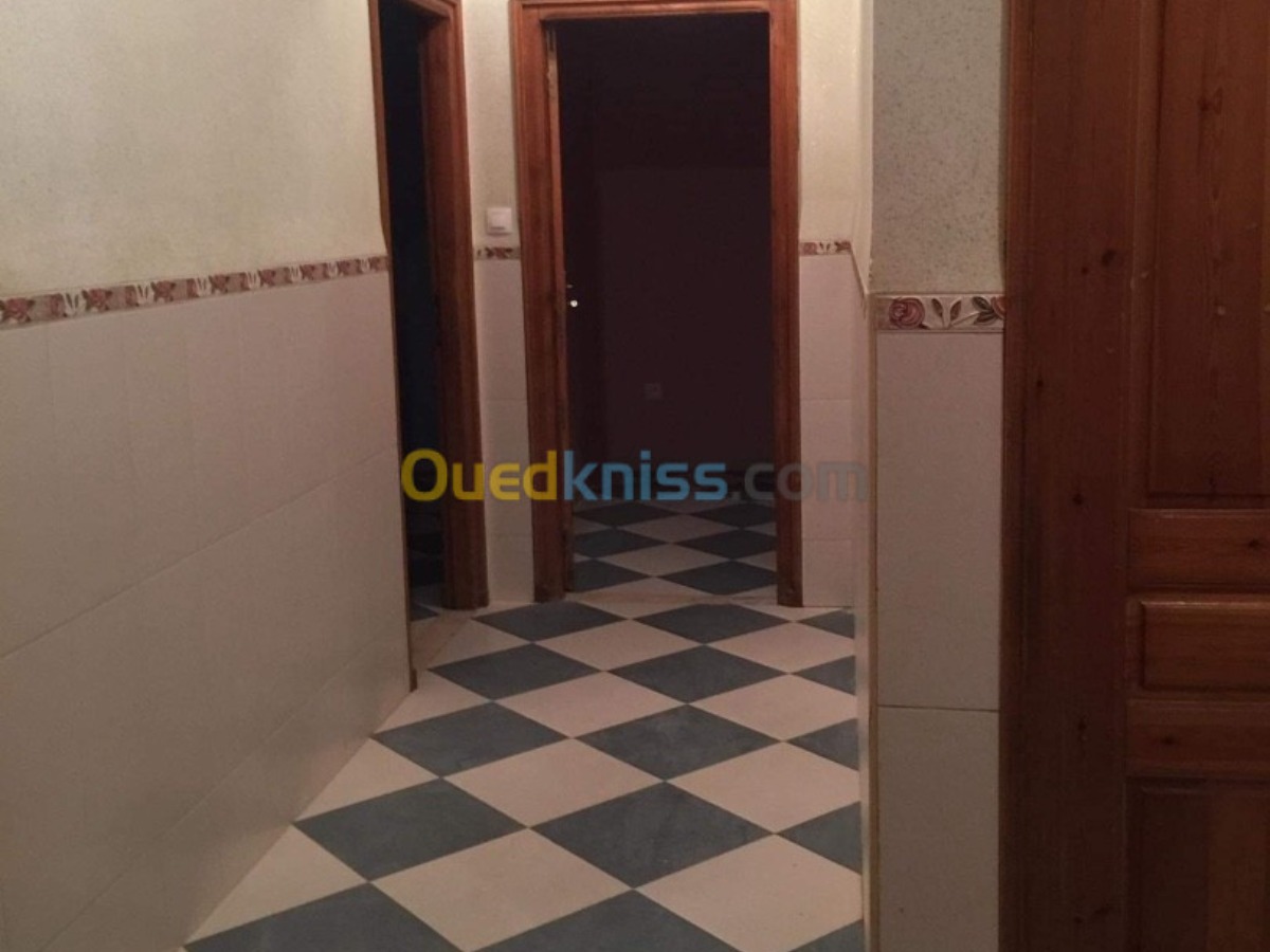  Vente  Appartement Kouba à Alger