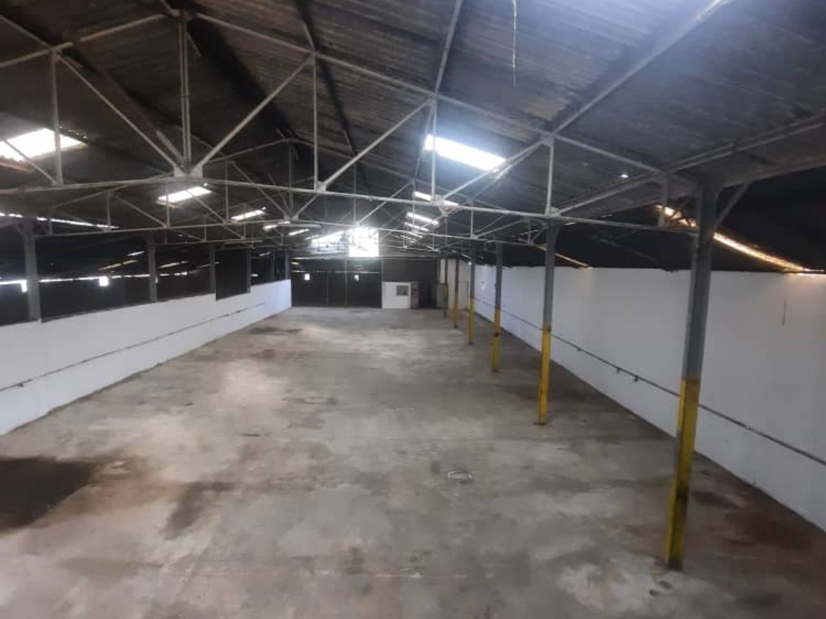  Vente  Hangar Jasr Kasentina à Alger